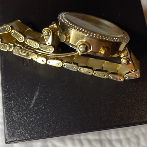 Michael Kors Watch - Picture 7 of 9